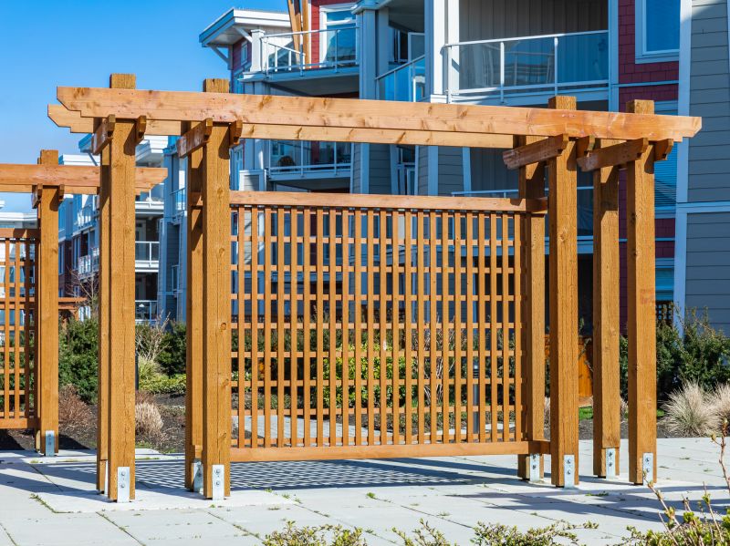 Trellis Fence Construction in Conroe, TX